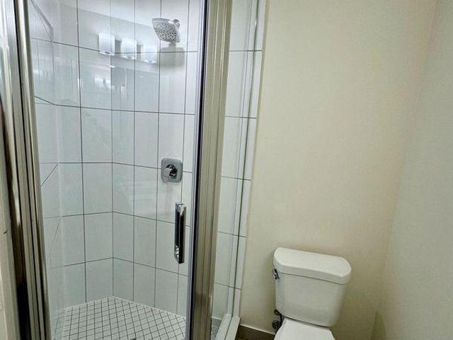 Shared Living/roommate 1 Bedroom For Rent Vaughan ON 1500 ES97419432
