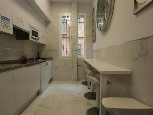 Shared Living/Roommate 1 Dormitorio Madrid Madrid ES99938689