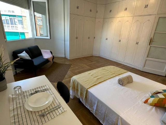 Shared Living/Roommate 1 Dormitorio Madrid Madrid ES100720713