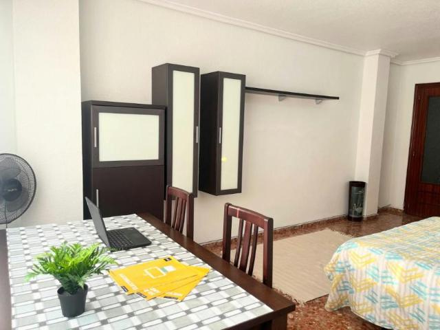 Shared Living/Roommate 1 Dormitorio Moncada Moncada ES102916929