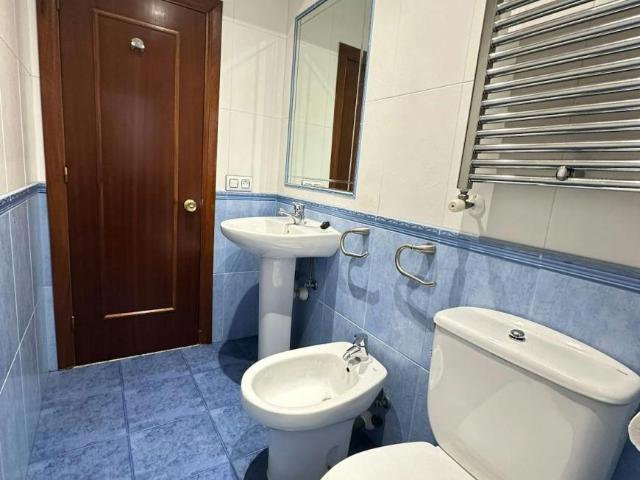 Shared Living/Roommate 1 Dormitorio Oviedo Oviedo ES104783981