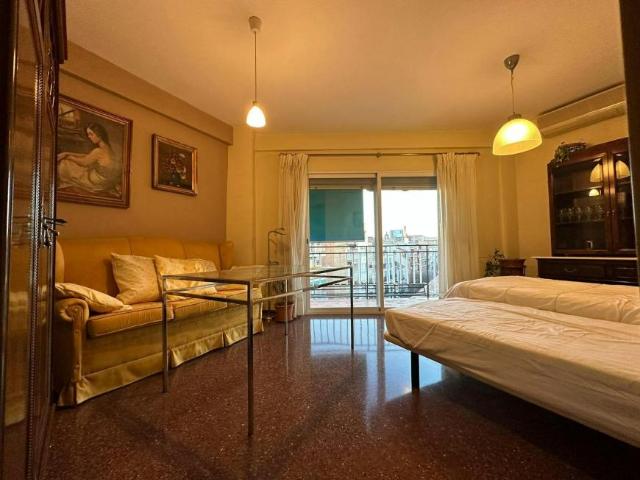 Shared Living/Roommate 1 Dormitorio Granada Granada ELS100530630