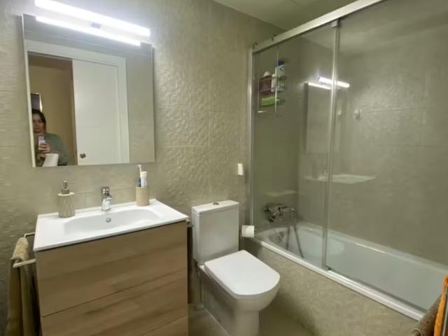 Shared Living/Roommate 1 Dormitorio L'Hospitalet De Llobregat L'Hospitalet De Llobregat ELS97636929