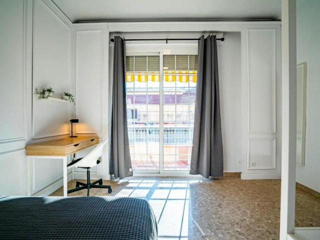 Shared Living/Roommate 1 Dormitorio L'Hospitalet De Llobregat L'Hospitalet De Llobregat ES101371913