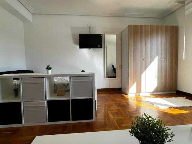 Shared Living/Roommate 1 Dormitorio Pamplona Pamplona ES105009831