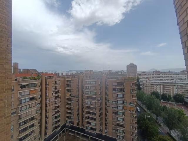 Shared Living/Roommate 1 Dormitorio Pamplona Pamplona ES95917784
