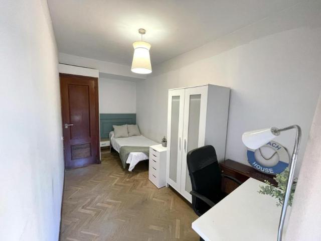 Shared Living/Roommate 1 Dormitorio Sevilla Sevilla ELS100842974