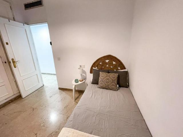 Shared Living/Roommate 1 Dormitorio Sevilla Sevilla ELS102246224