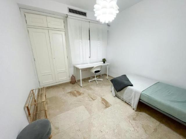 Shared Living/Roommate 1 Dormitorio Sevilla Sevilla ELS102246238