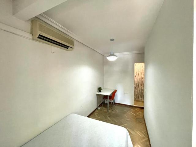 Shared Living/Roommate 1 Dormitorio Sevilla Sevilla ES100719247