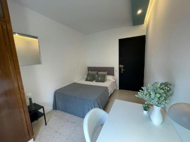 Shared Living/Roommate 1 Dormitorio Sevilla Sevilla ES100719235
