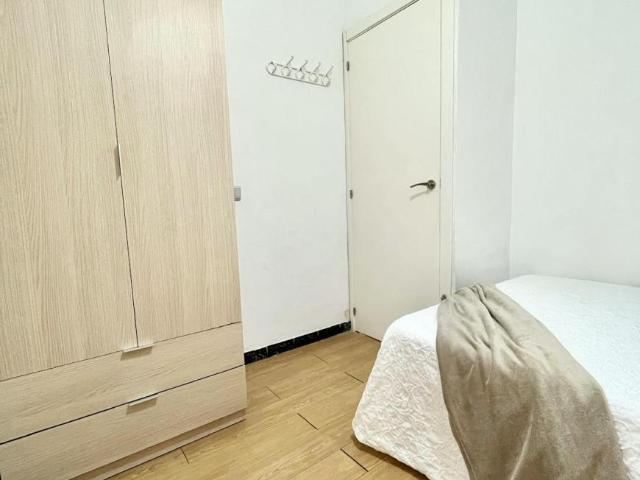 Shared Living/Roommate 1 Dormitorio Sevilla Sevilla ES100722099