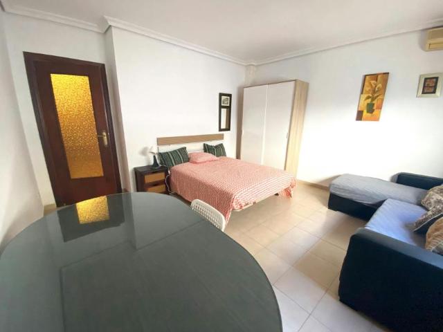 Shared Living/Roommate 1 Dormitorio Sevilla Sevilla ES101840695