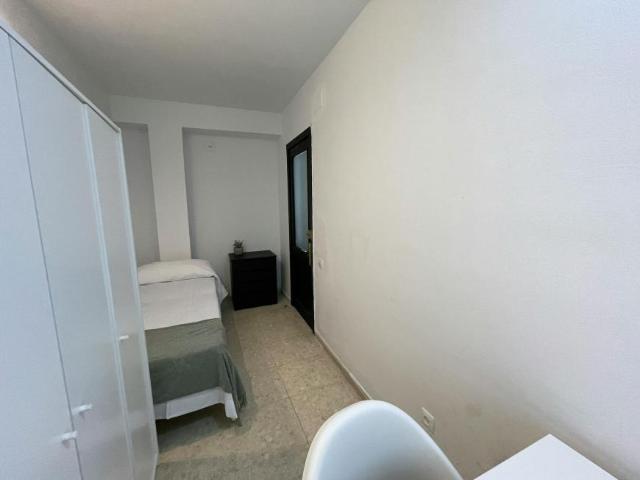 Shared Living/Roommate 1 Dormitorio Sevilla Sevilla ES101843174