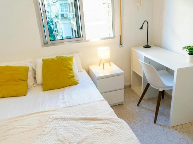 Shared Living/Roommate 1 Dormitorio Sevilla Sevilla ES102247319
