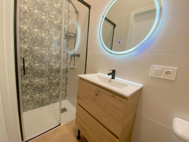 Shared Living/Roommate 1 Dormitorio Sevilla Sevilla ES102436342