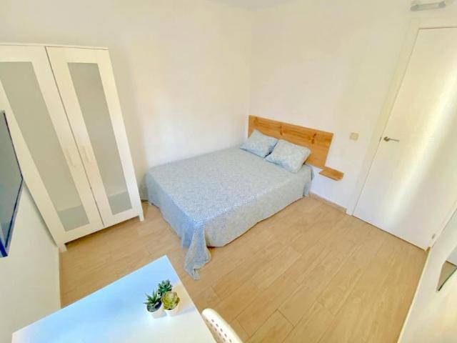 Shared Living/Roommate 1 Dormitorio Sevilla Sevilla ES102436404