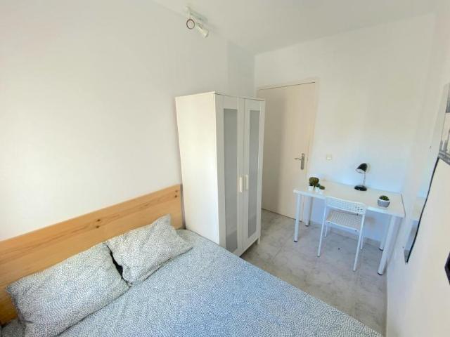 Shared Living/Roommate 1 Dormitorio Sevilla Sevilla ES102436405