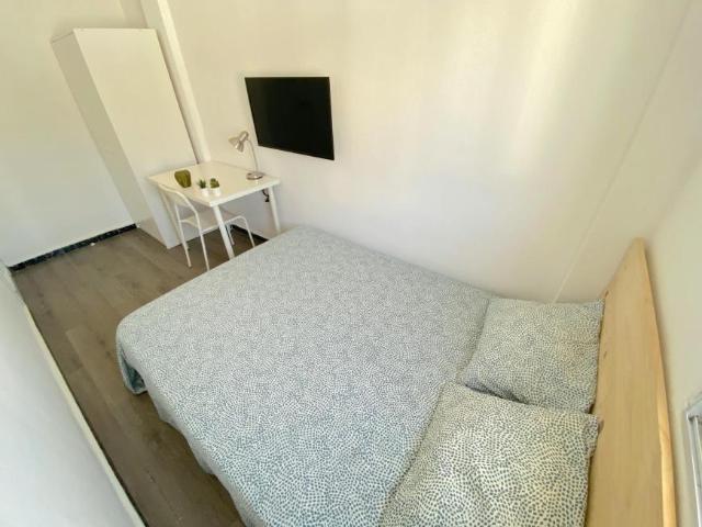 Shared Living/Roommate 1 Dormitorio Sevilla Sevilla ES102436409