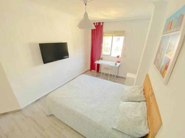 Shared Living/Roommate 1 Dormitorio Sevilla Sevilla ES102436416