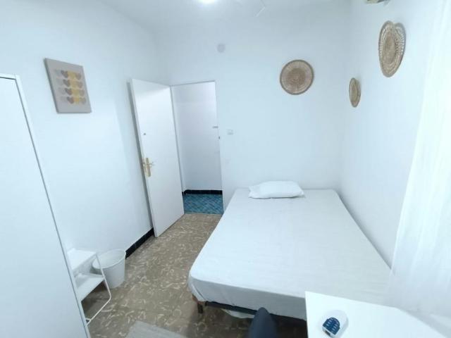Shared Living/Roommate 1 Dormitorio Sevilla Sevilla ES103061780