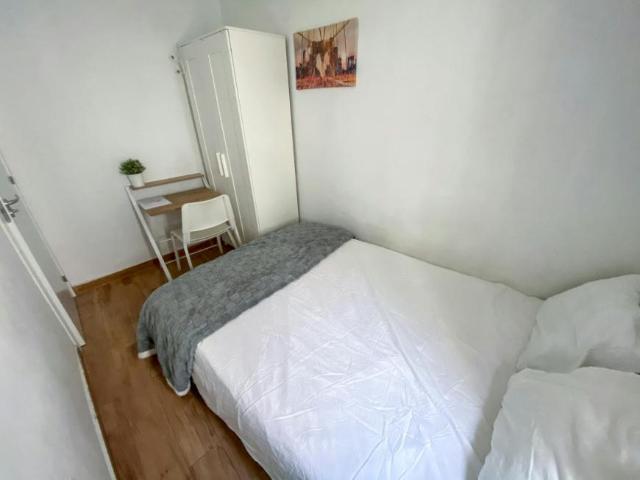 Shared Living/Roommate 1 Dormitorio Sevilla Sevilla ES103960739