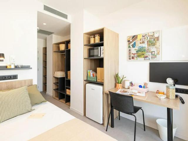 Shared Living/Roommate 1 Dormitorio Sevilla Sevilla ES104143385