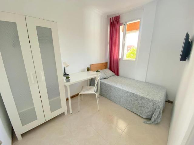 Shared Living/Roommate 1 Dormitorio Sevilla Sevilla ES104325061