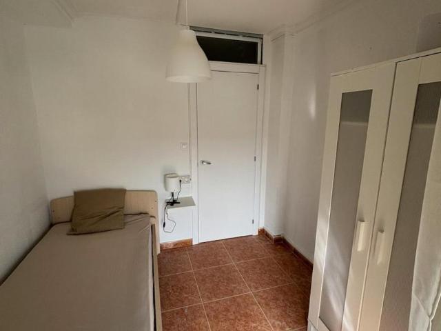 Shared Living/Roommate 1 Dormitorio Sevilla Sevilla ES104754526