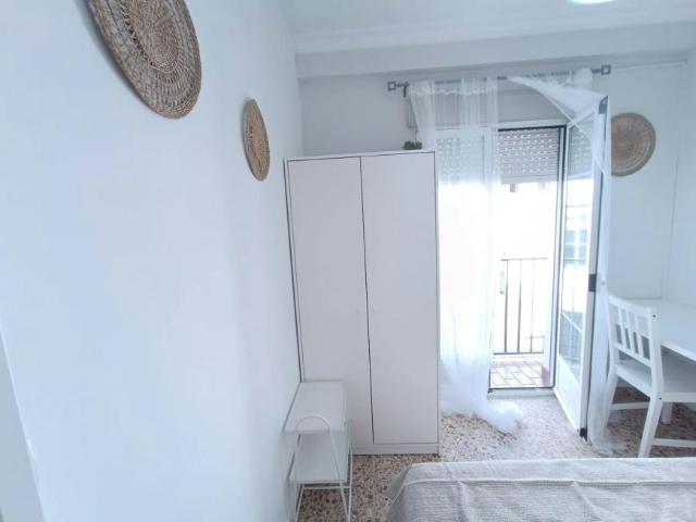 Shared Living/Roommate 1 Dormitorio Sevilla Sevilla ES104877711