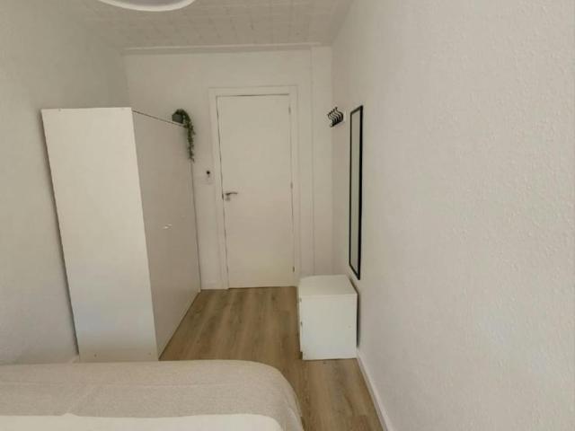 Shared Living/Roommate 1 Dormitorio Torrent Torrent ELS100717301