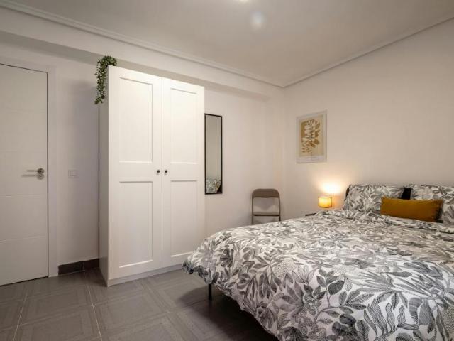 Shared Living/Roommate 1 Dormitorio Valencia Valencia ES104225326