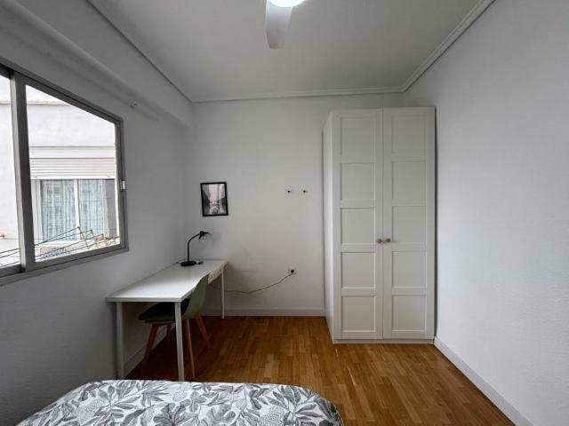 Shared Living/Roommate 1 Dormitorio Valencia Valencia ES104225388
