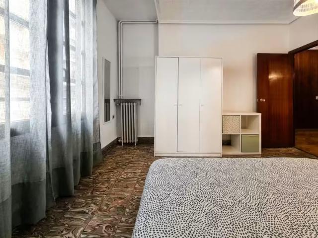 Shared Living/Roommate 1 Dormitorio Valencia Valencia ES98708424