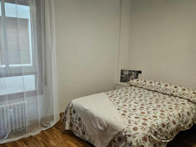 Shared Living/Roommate 1 Dormitorio Zaragoza Zaragoza ES99686508