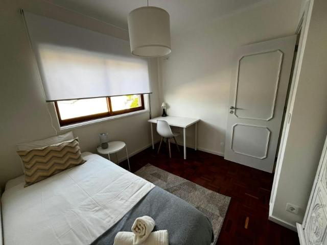 shared living/roommate 1 quarto, Custoias Custoias 4460 282 ES100716470