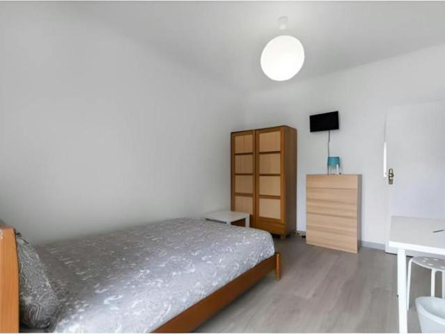 shared living/roommate 1 quarto, Amadora Amadora 2700 715 DLS103062361