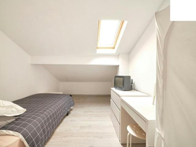 shared living/roommate 1 quarto, Amadora Amadora 2700 715 DS102856165
