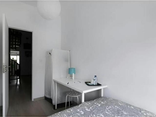 shared living/roommate 1 quarto, Amadora Amadora 2700 715 ES100731816