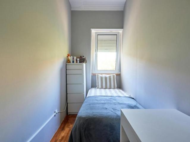 shared living/roommate 1 quarto, Amadora Amadora 2700 DS102855698