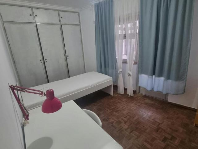 shared living/roommate 1 quarto, Odivelas Odivelas DLS102854845