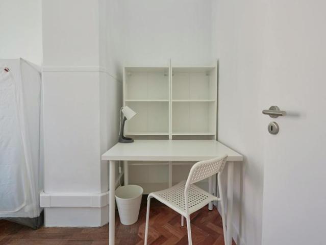 shared living/roommate 1 quarto, Lisbon Lisbon 1070 250 ES102855264