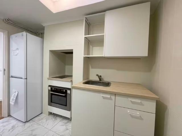 shared living/roommate 1 quarto, Lisbon Lisbon 1200 DLS100253981