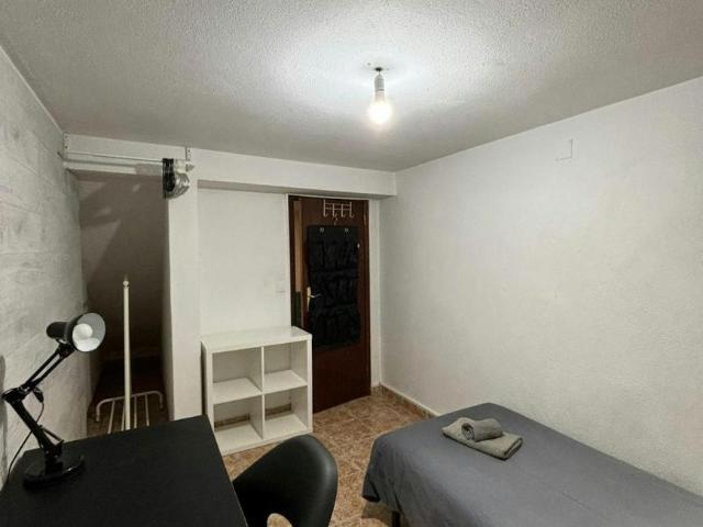 shared living/roommate 1 quarto, Lisbon Lisbon 1300 DLS94090024