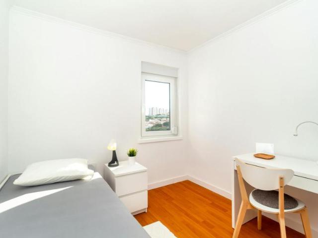shared living/roommate 1 quarto, Lisbon Lisbon 1950 306 DLS102852752
