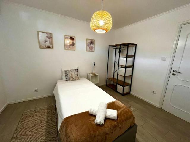 shared living/roommate 1 quarto, Matosinhos Matosinhos 4460 ES99342871