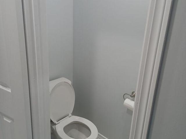 Shared Living/roommate 2 Bedroom For Rent Ajax ON 800 ELS96644673