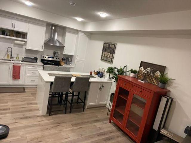 Shared Living/roommate 2 Bedroom For Rent Calgary AB 1400 ELS97421262