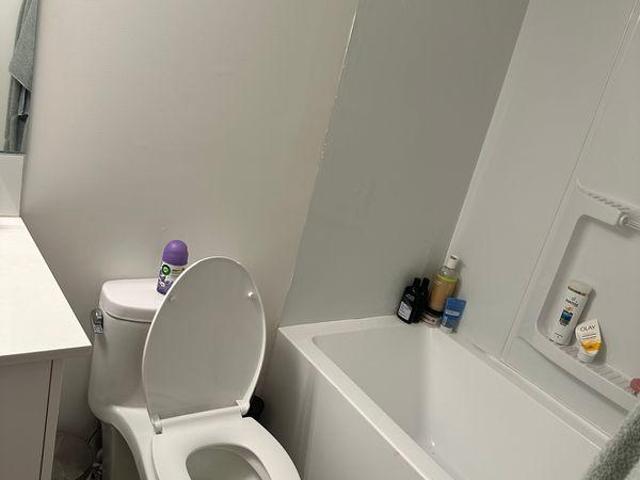 Shared Living/roommate 2 Bedroom For Rent Calgary AB 800 ES97421218