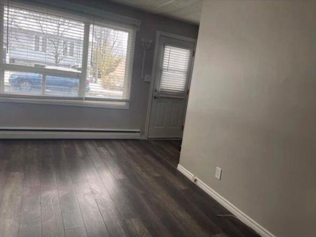 Shared Living/roommate 2 Bedroom For Rent Cambridge ON 875 ES97414181